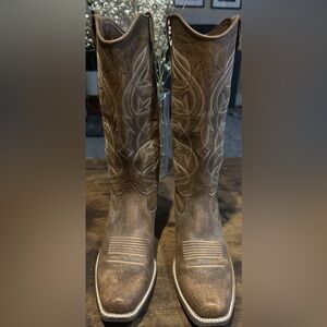 Ariat Womens Sheridan Western Boots Style 10018581 Vintage Bomber Size 8.5B